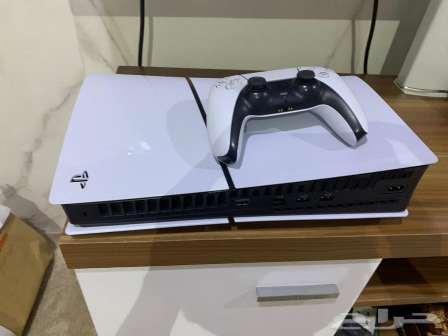 سوني 5 جديد استخدام شهرين فقط بالكرنون حقه ومحمل فورزا 564624683347969110