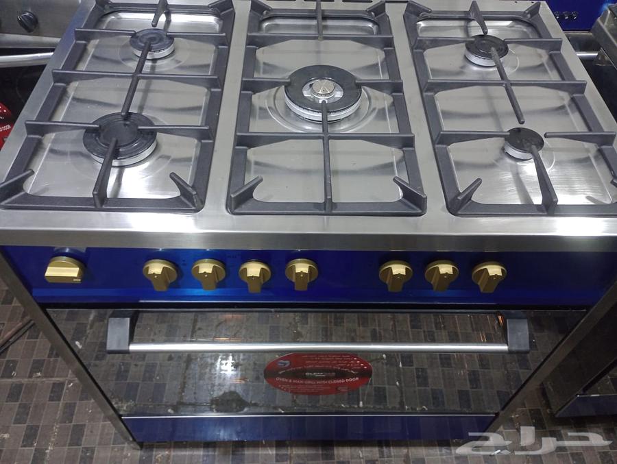 للبيع فرن ايطالي جليم غاز اصلي مقاس60 90 موجود في المحل جده64617300407169114