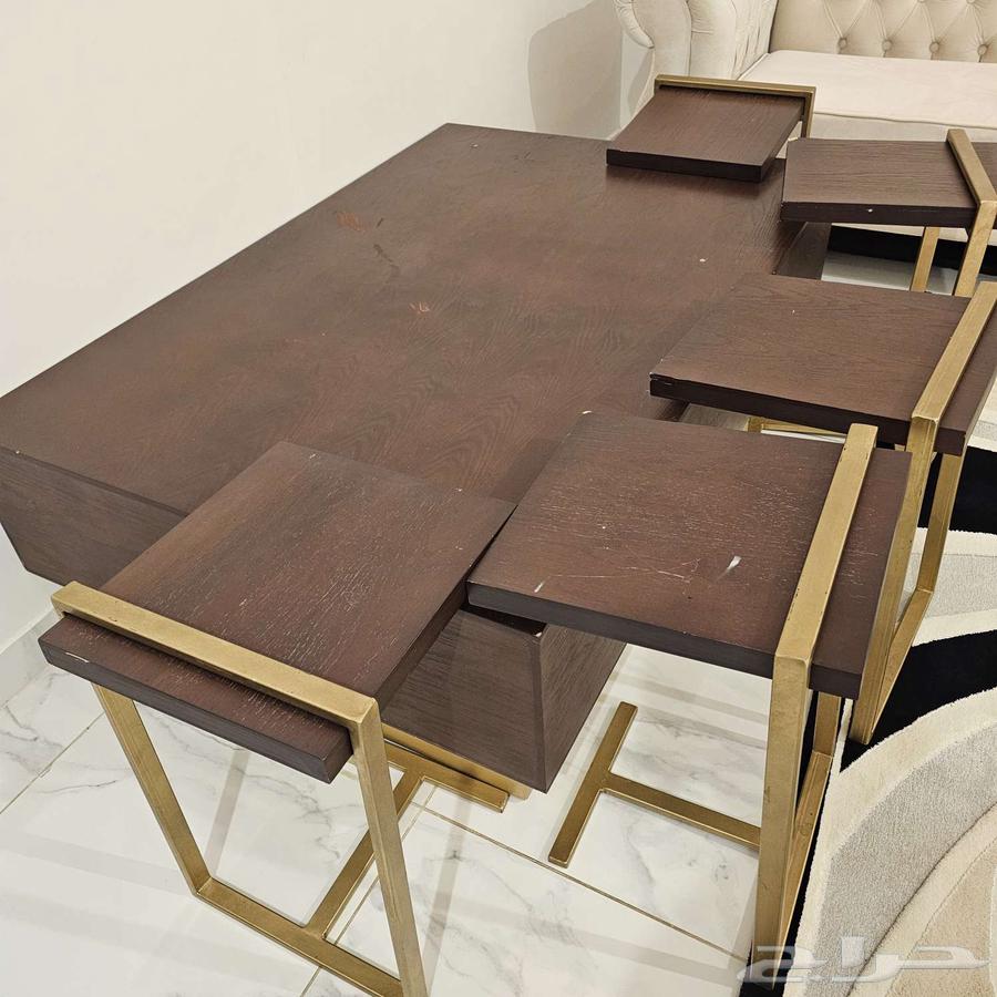 طاوله مع خدمه للبيع64618152853761110