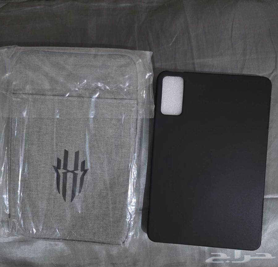 Red Magic Aero Phone Case and iPad Holder64623612236418110