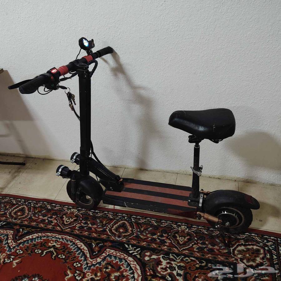 اسكوتر مستعمل للبيع بحاله جيده64624376637569112