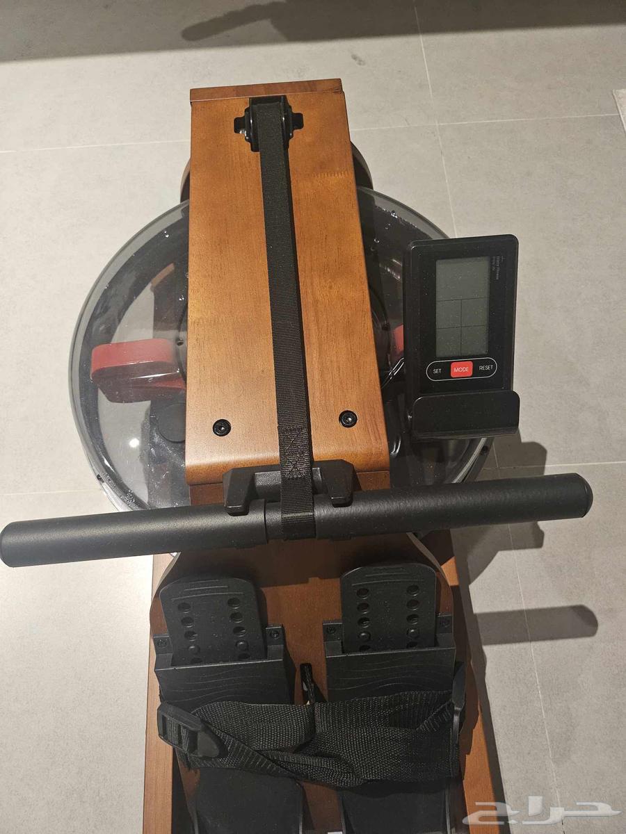 rowing machine.   جهاز تجديف رياضي64622278103681111