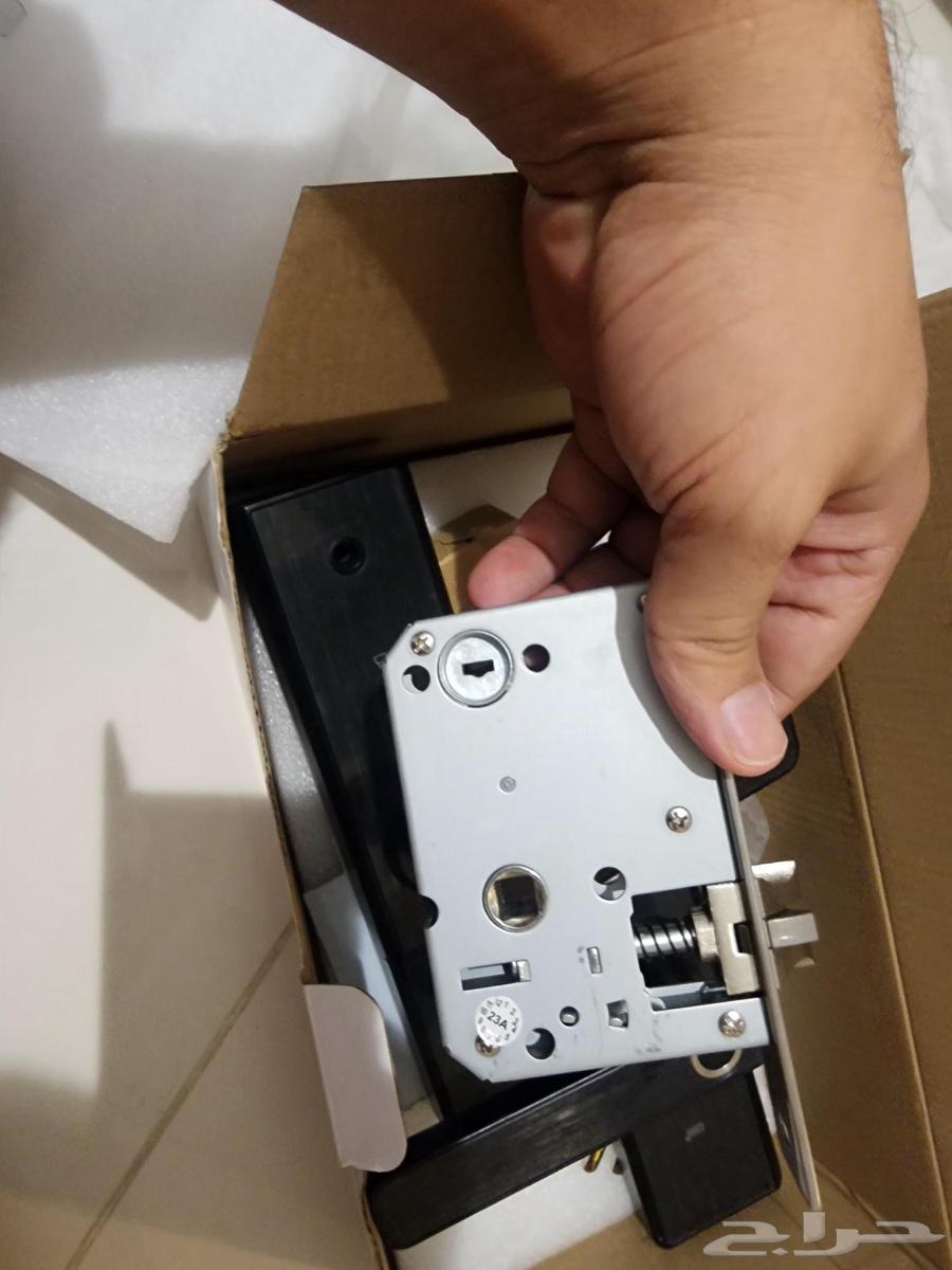 قفل باب ذكي64623220095490111