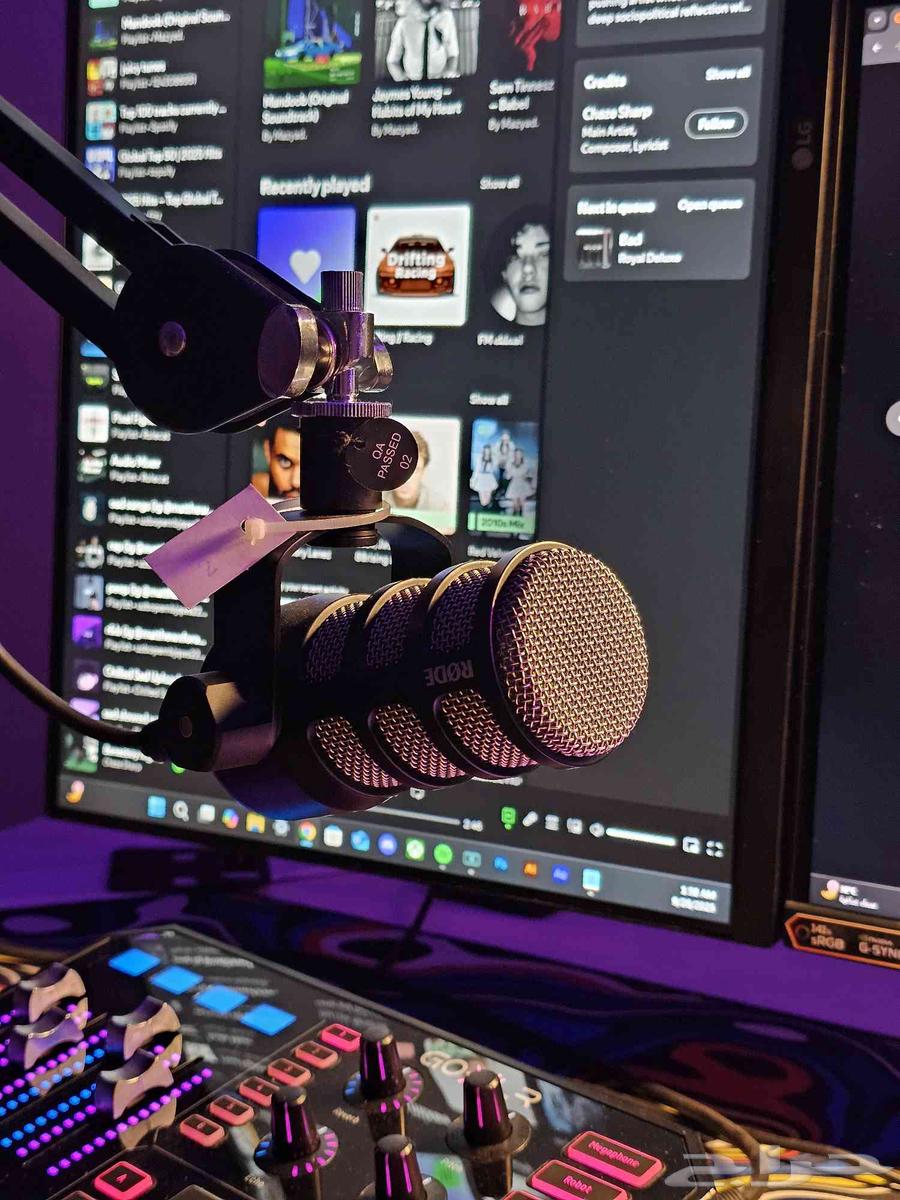 للبيع مكسر goxlr الكبير مع المايك والاستاند64617465543427112