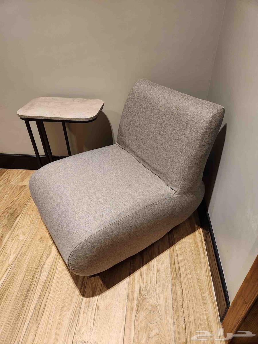 كنبة مع طاولة أي هوم64623716415234111