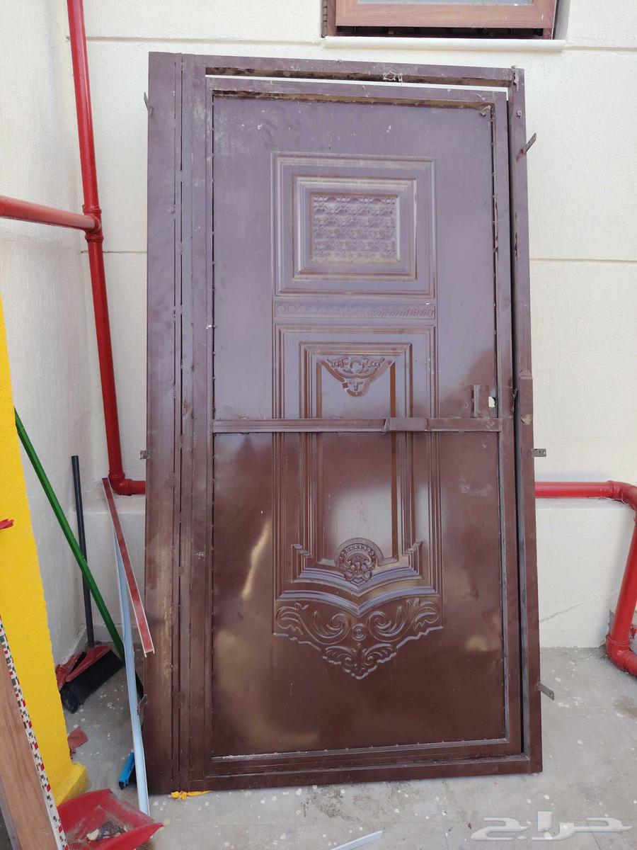 باب حديد بحالة جيدة64618777046402110