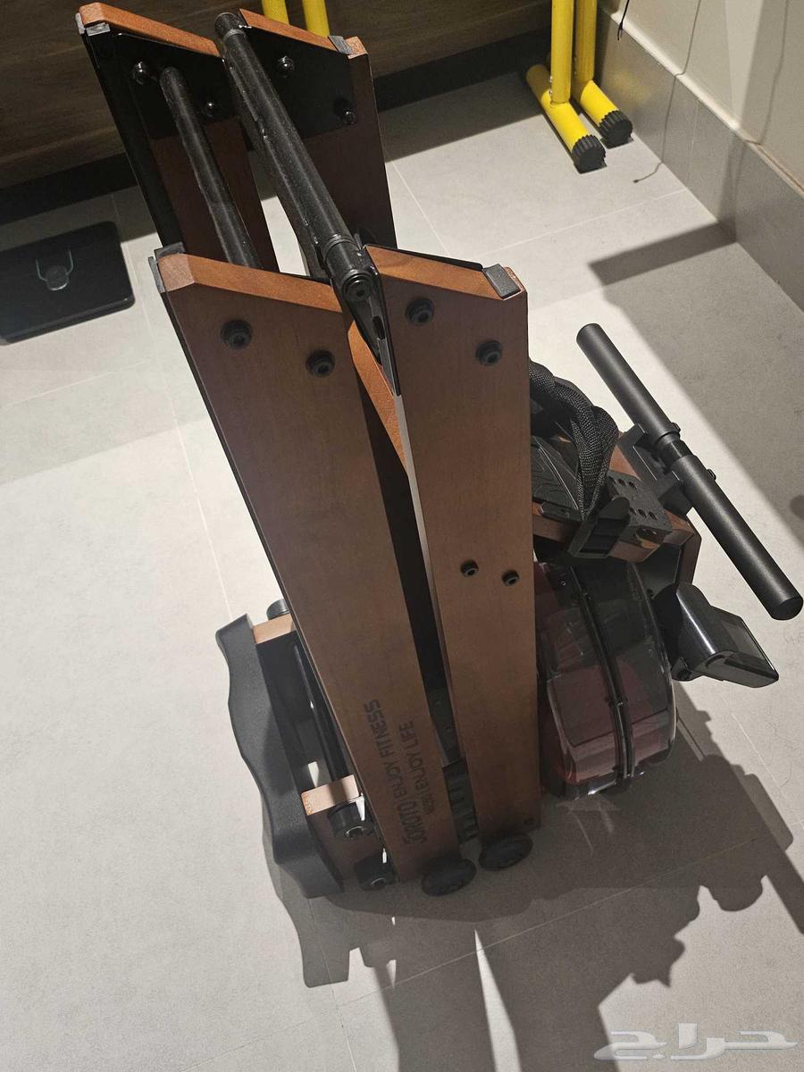 rowing machine.   جهاز تجديف رياضي64622278103681112