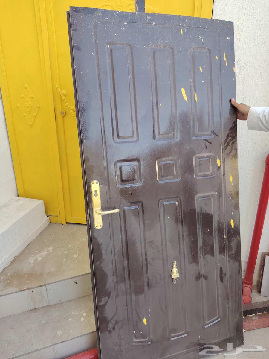 باب حديد بحالة جيدة64618777046402111