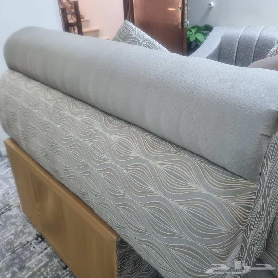 مساند ظهر خشب قوي . 4 في 4 ممتازه64620354809729110