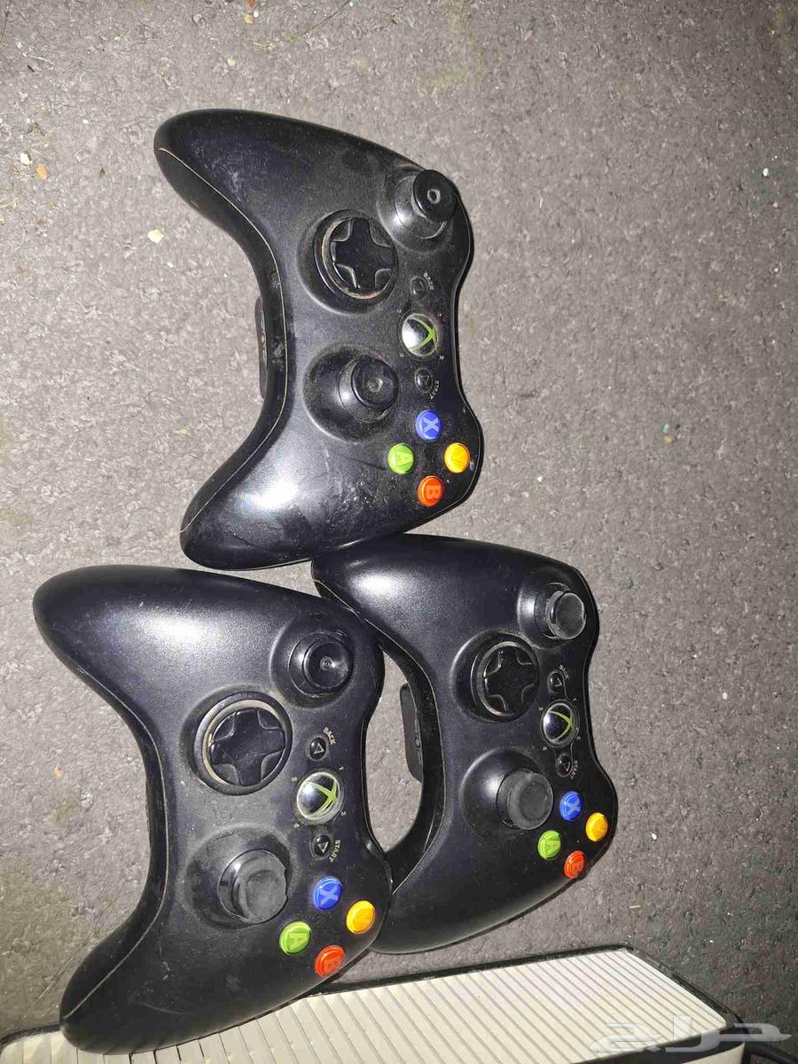 إكس بوكس 360 مستعملة جهاز حاله نظيفة مع كاميرا وا 3 يد64618777028481111