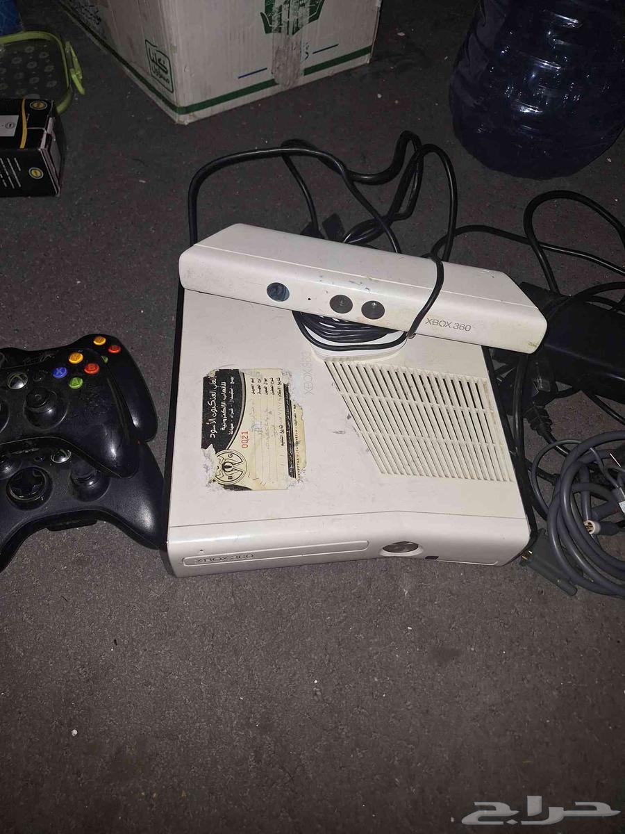 إكس بوكس 360 مستعملة جهاز حاله نظيفة مع كاميرا وا 3 يد64618777028481110