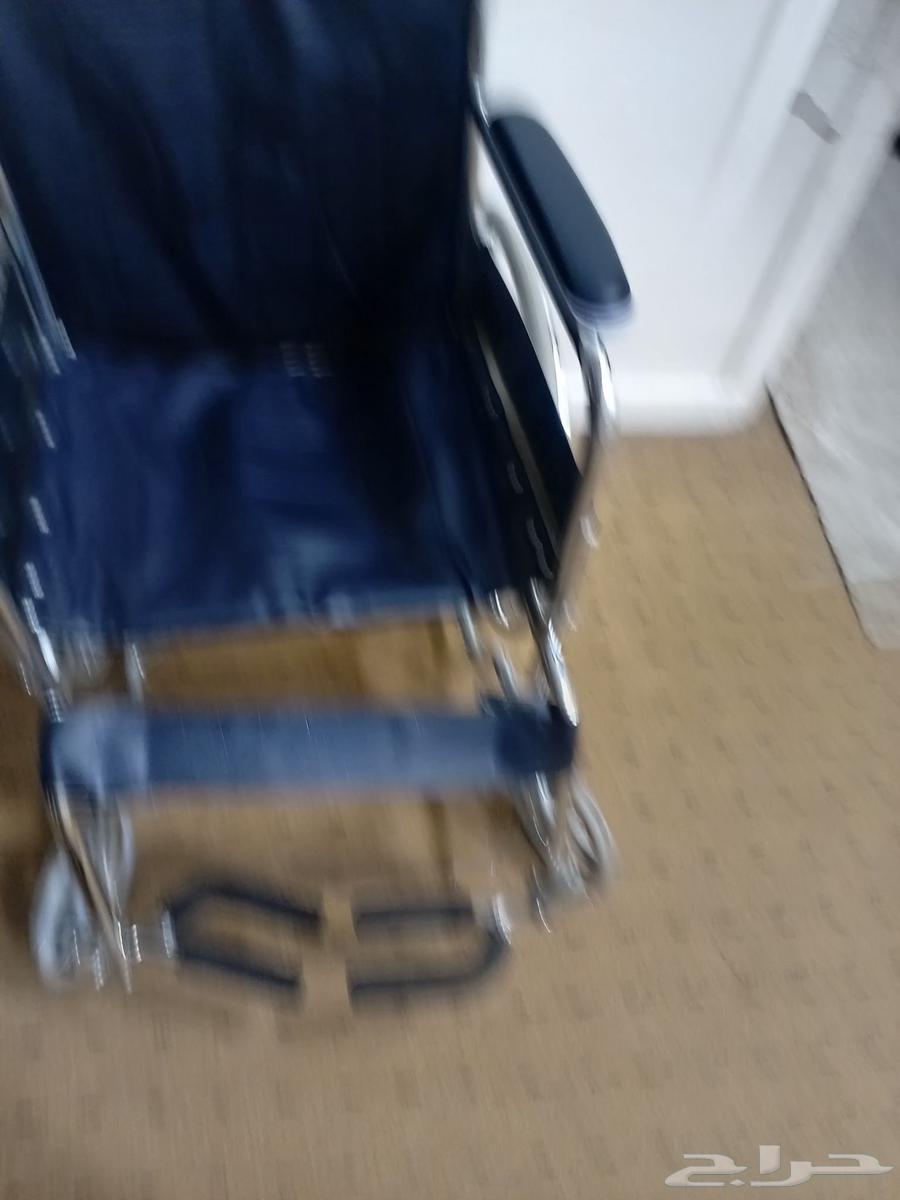 كرسي معاقين او كبار السن ممتاز استخدام مره وحده جديد64619110404353110