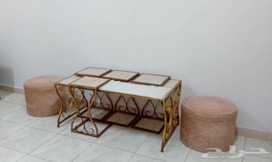 طاولة للبيع64620767367681110