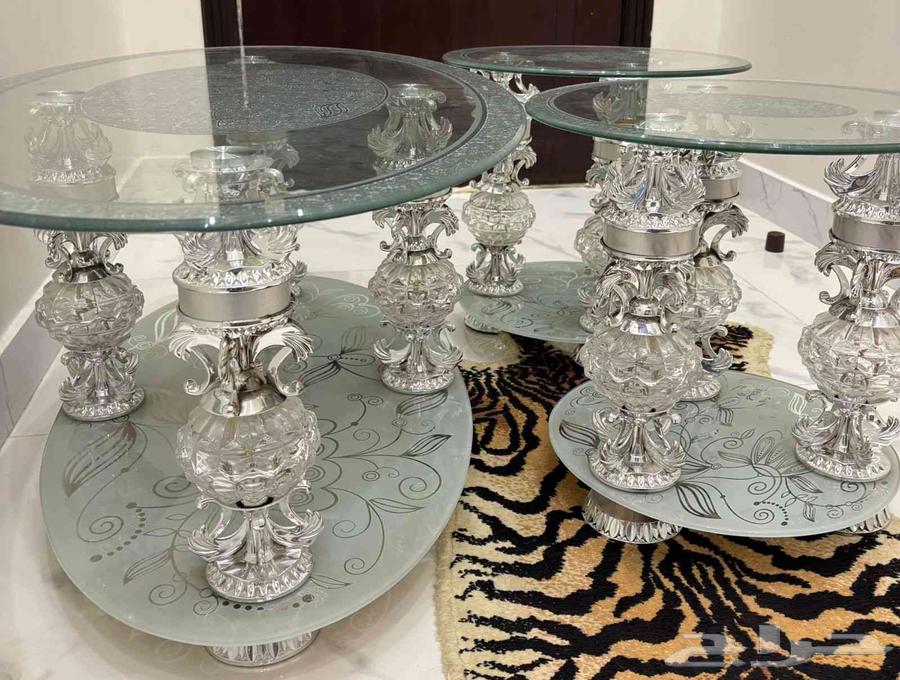 Glass Tables64617663354627111