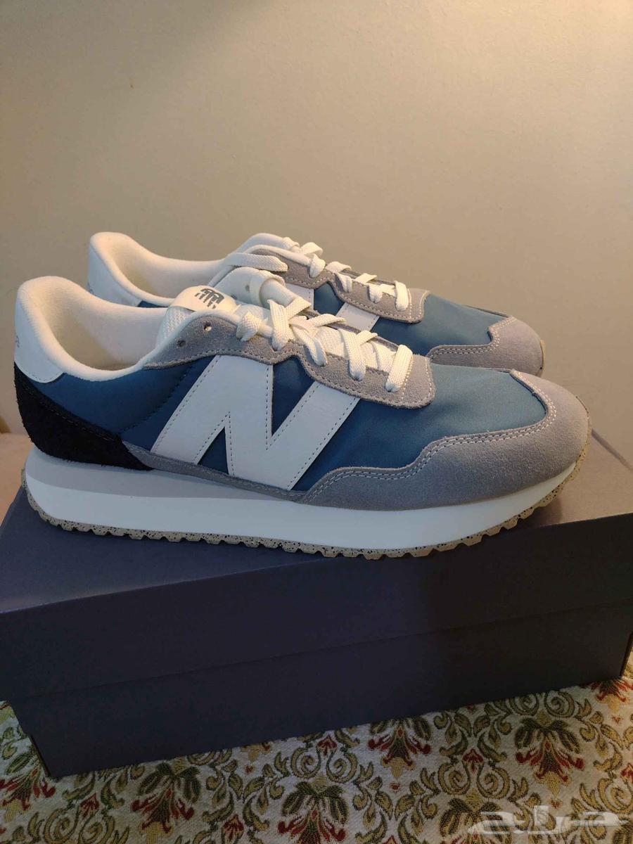 شوز نيوبالانس 237 مقاس 44 اصلي جديد64616369925378111
