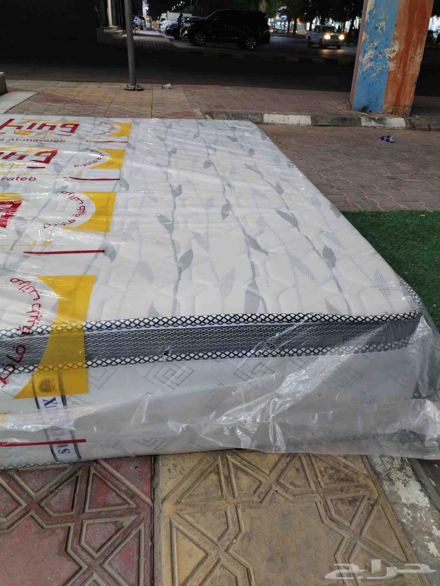 مرتبه طبية نفرين مع لباد 2 180 شبه جديدة ب600 ريال فقط64625233901442110