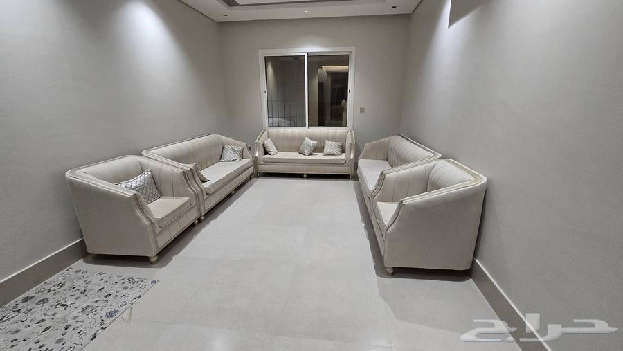 للبيع 3 ثلاجات و 3 افران وغسالة وكنب وفريزر64625773153665114