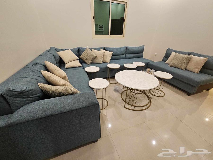 L-shaped Sofa and Serving Table64625221884931111