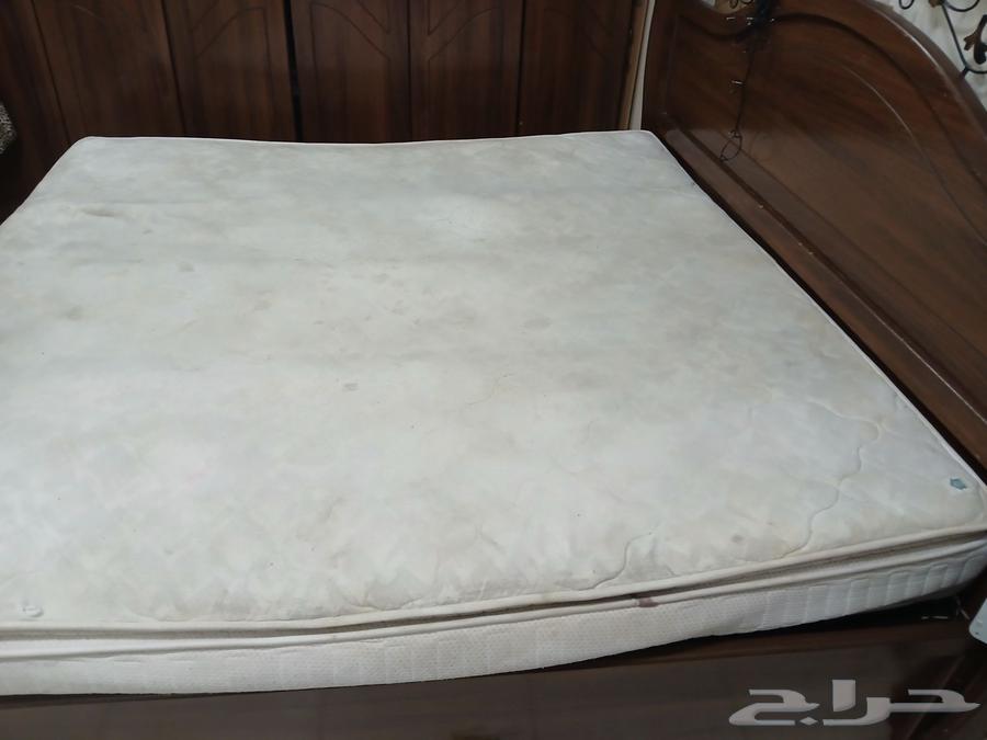 200x200 cm Bed Frame with 20 cm Height for Sale – Contact for Details64619392948353110