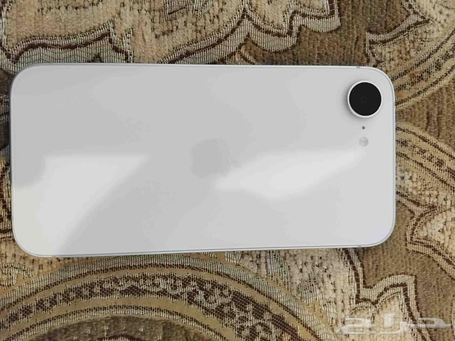 iPhone 16e - iPhone 16e64616840370306114