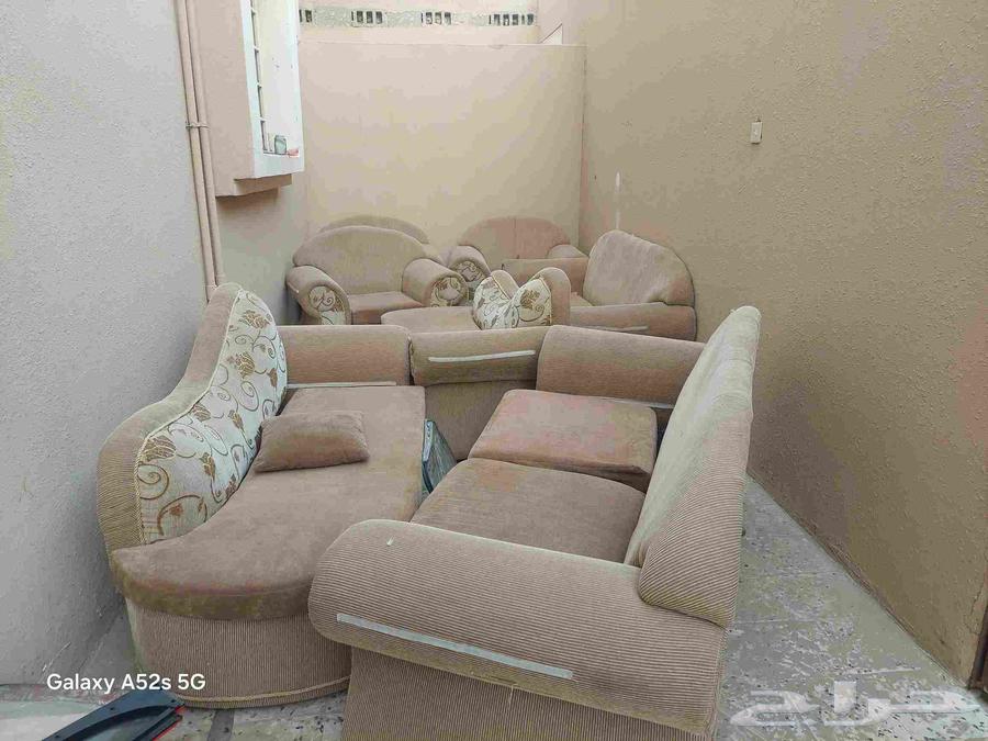 كنب بحاله جيده مجاني لمن يحتاجه64623740941186110