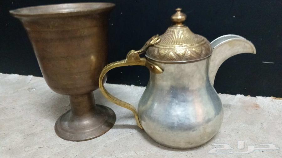 Old Nijr, weight approximately 5 kg and 700 g, with a new Dalah64618476784259110