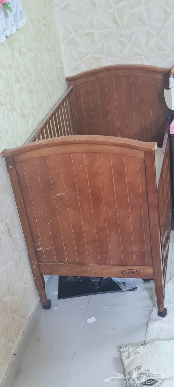 سرير اطفال نظيف وفخم64622029388289113