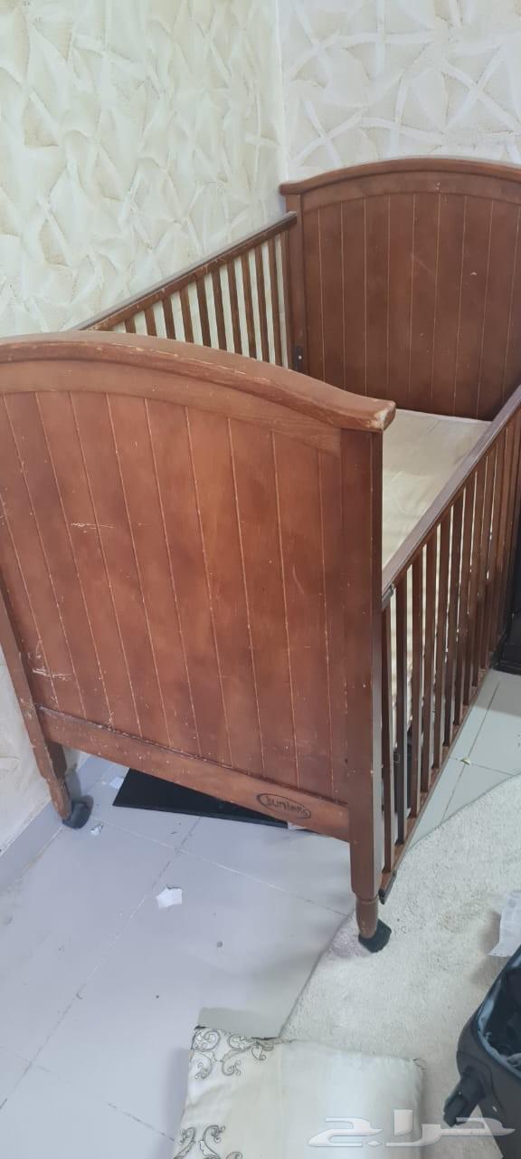 سرير اطفال نظيف وفخم64622029388289111
