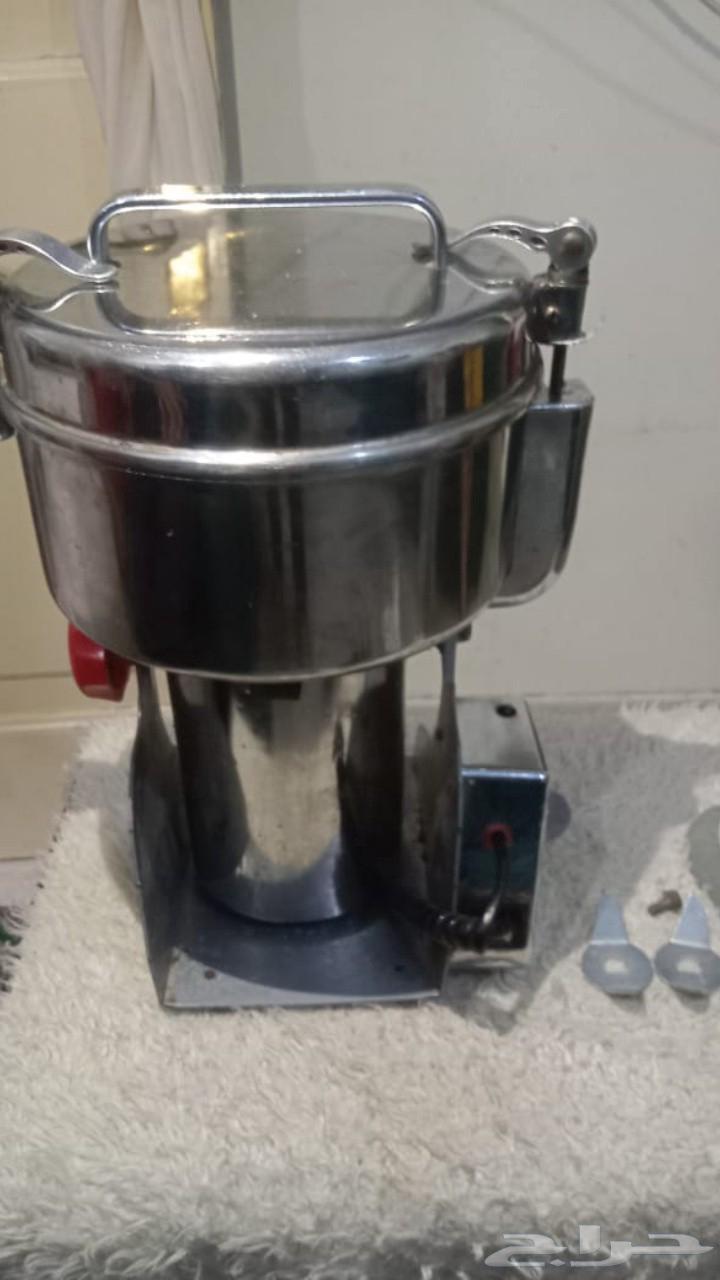 Spice grinder in excellent condition, weighing 1 kg; required weight: 350 g64616777973761110
