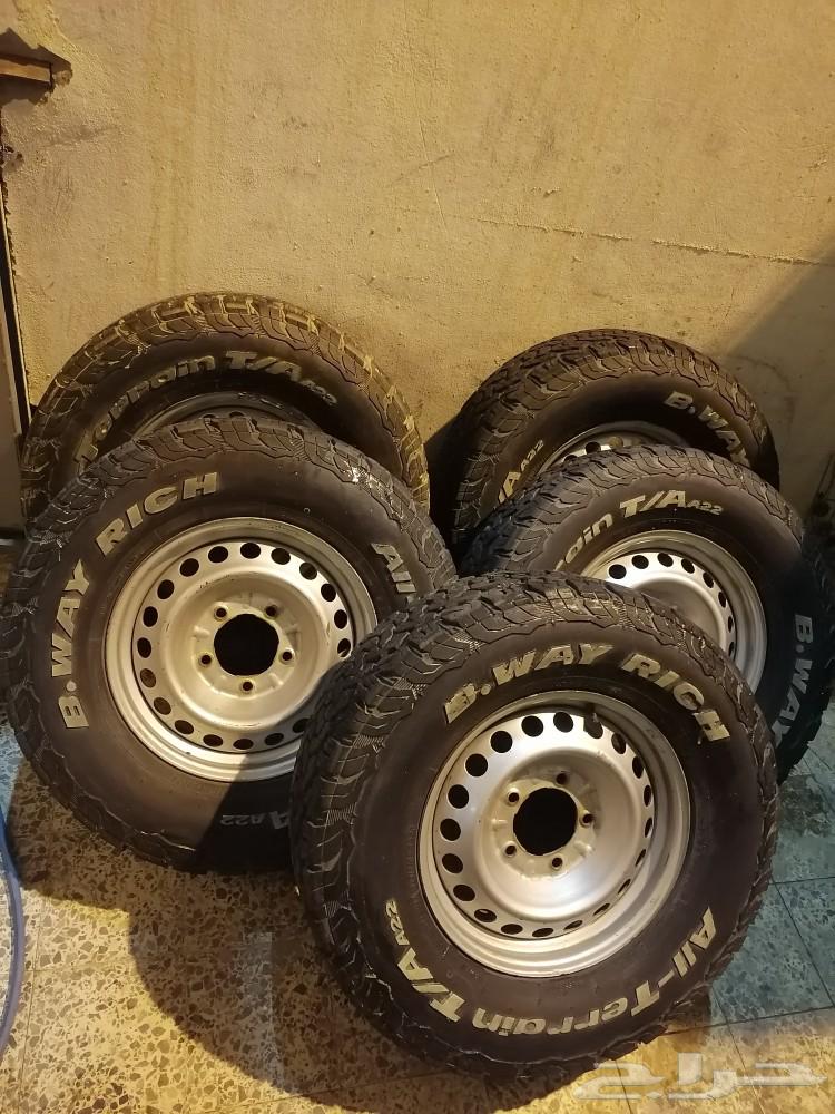 كفرات حجريه نظيفه مع جنوط هلل مقاس 285 70 1764616653482753111