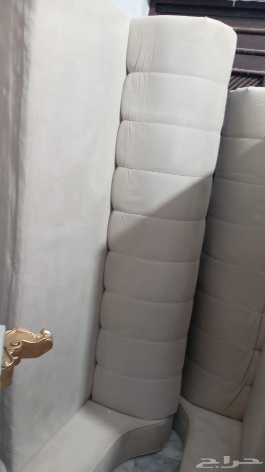 كنب شبه جديد استخدام قليل ونظيف64620017497602111