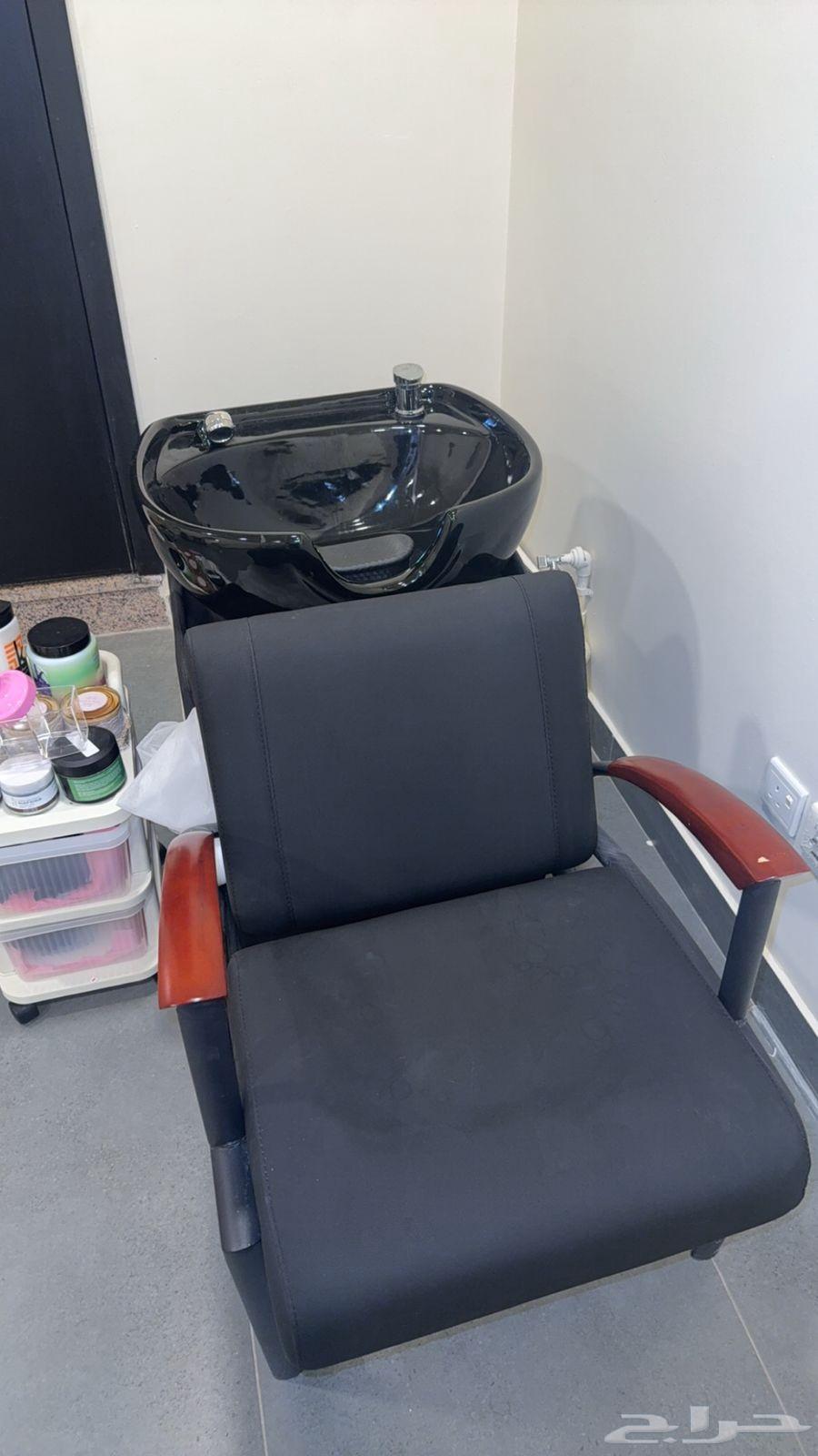 كرسي غسيل شعر للصالونات ( جديد تقريبا)64618964791297110