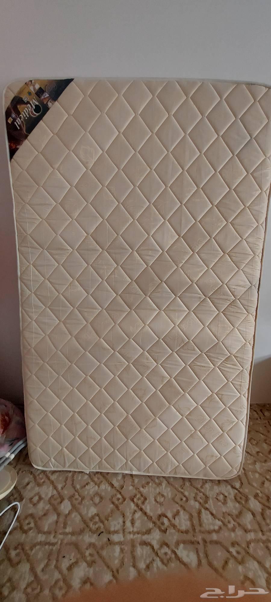 مجموعة مراتب أسرة للبيع وسرير نفر ونص64621267411201111