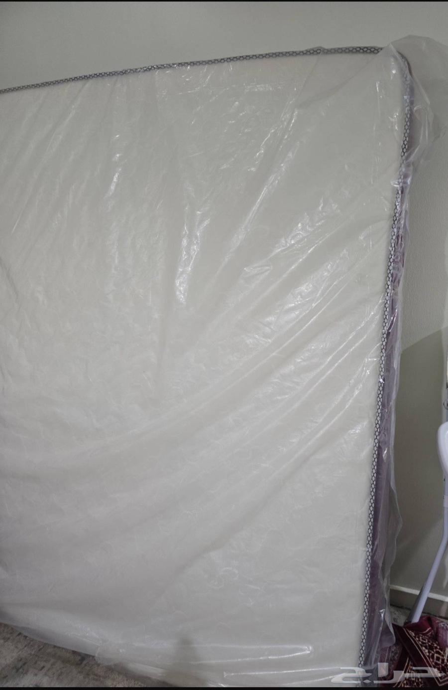 مرتبة نفرين عرض مترين نظيفة64571464734850110