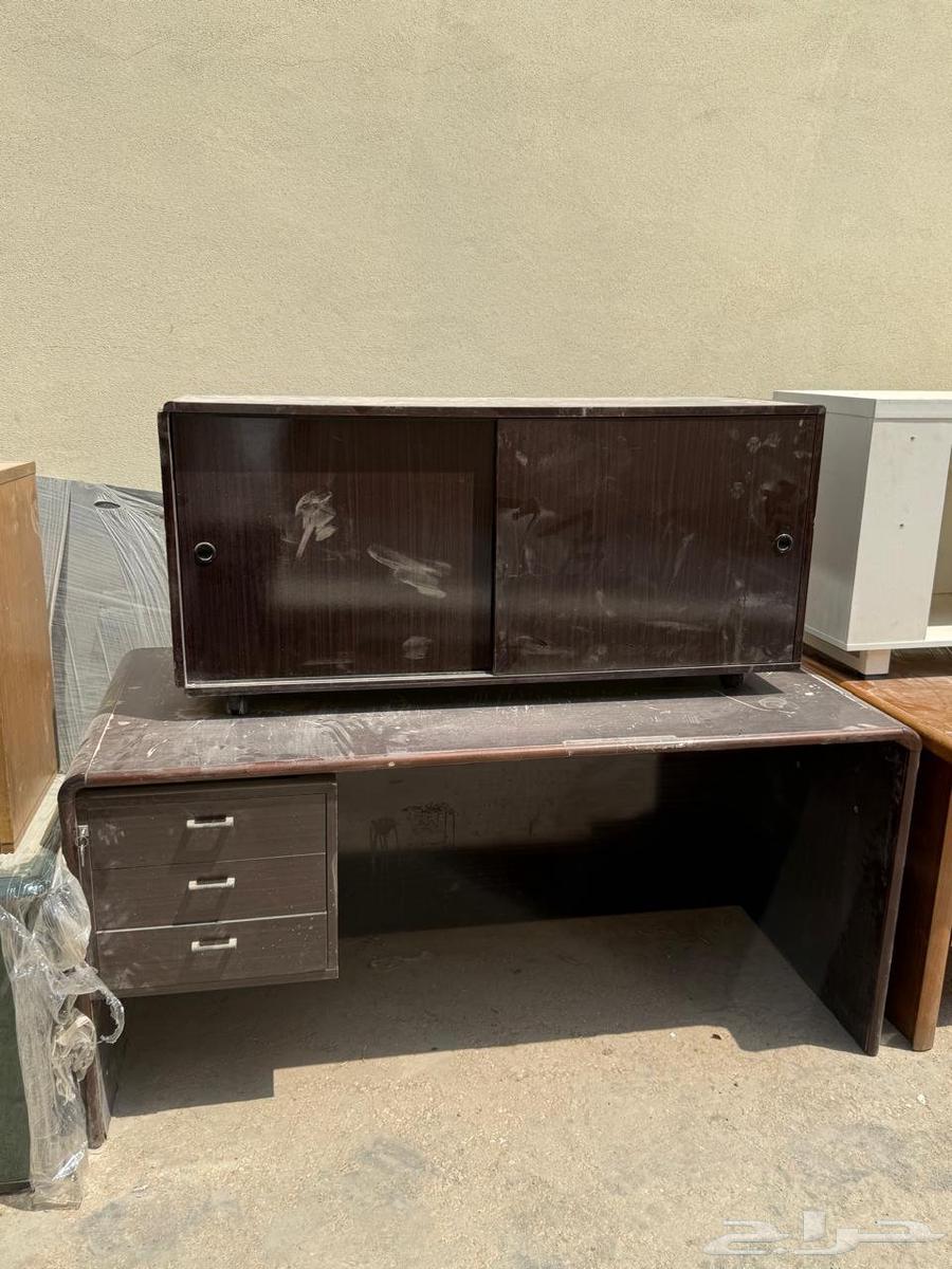 Used cabinet for sale due to relocation from one place to another64506844521089112