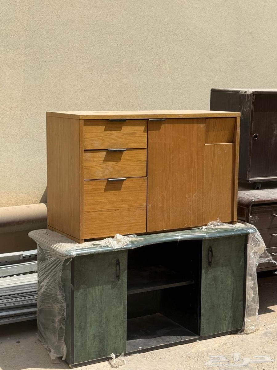 Used cabinet for sale due to relocation from one place to another64506844521089111