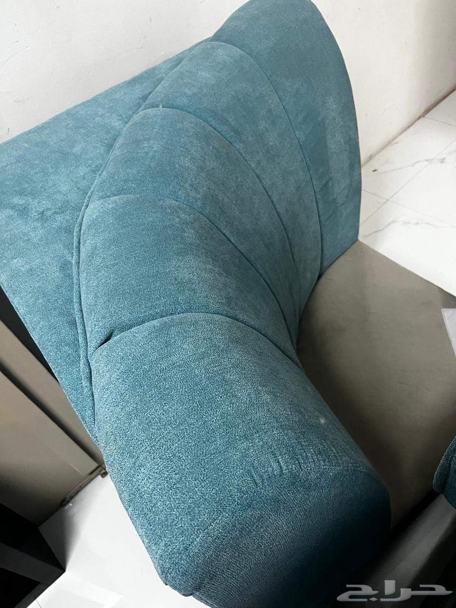 كنب أربعة قطع بحالة جيدة64620342306049111