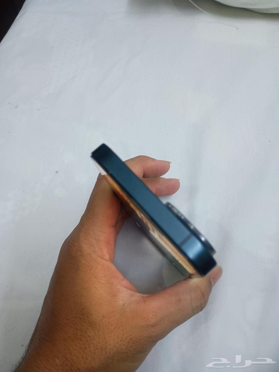 آيفون 12 العادي نظيف جدا وكالة استخدام خفيف بطاريه 88 وكالة64552305954689114