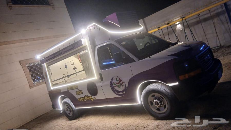 There is a cream car for rent64834016654209110