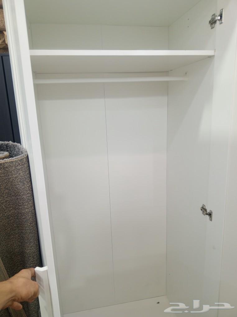 دولاب ثلاثه باب ايكيا استخدام قليل ارفوف وعلاقي64611454981378111