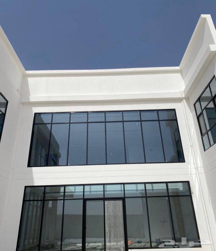 Glass facade installation in Secret64162666563715110