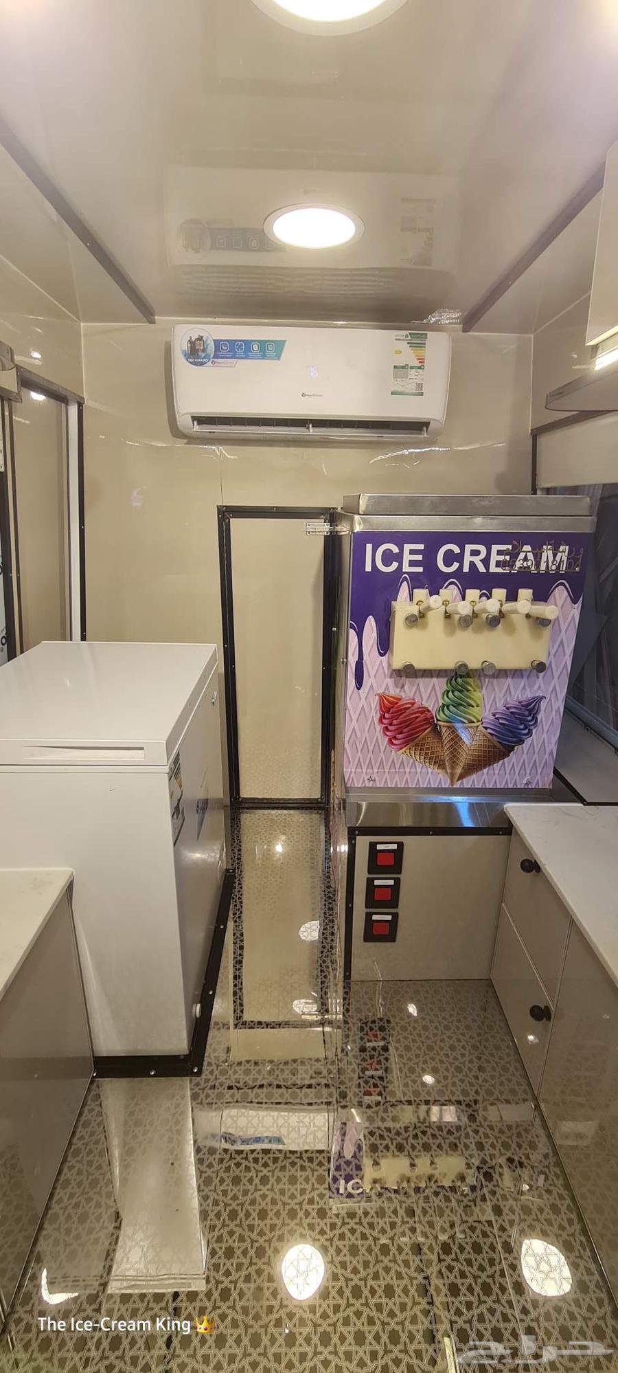 There is a cream car for rent64834016654209111