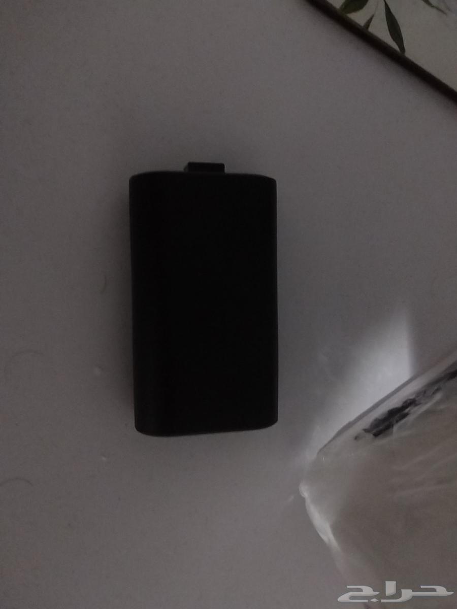 اكس بوكس ون اس مع يد و بطارية قابلة للشحن64419158406275113