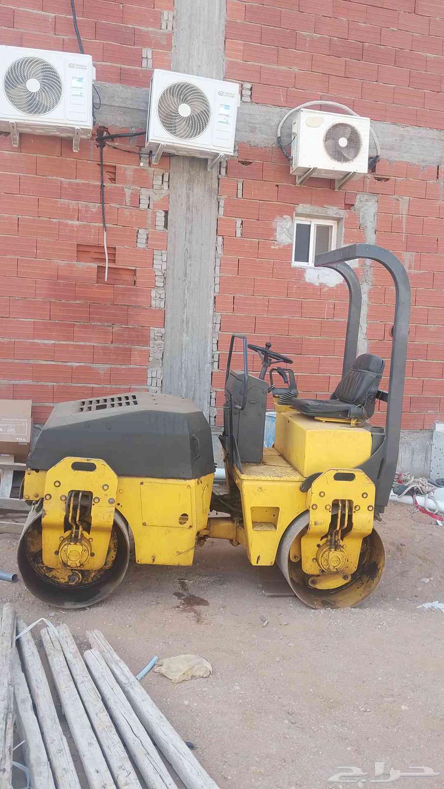 للايجار بوبكات ودكاكه او مقاوله ردم قواعد معا الدك تسويه دك64569958102914112