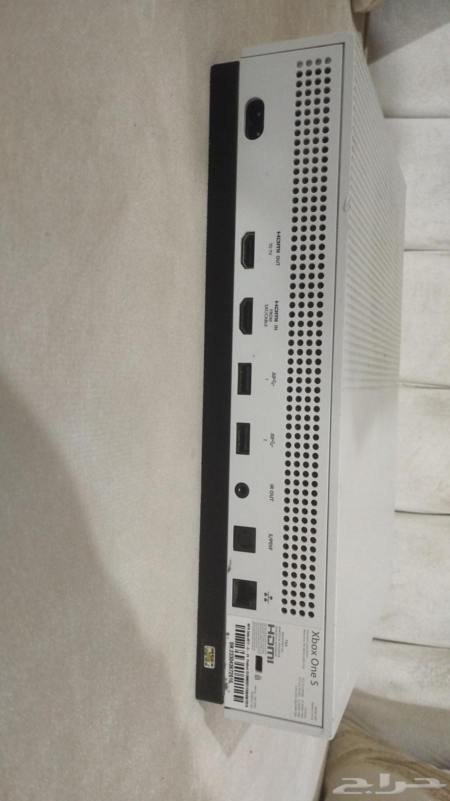 اكس بوكس ون اس مع يد و بطارية قابلة للشحن64419158406275111