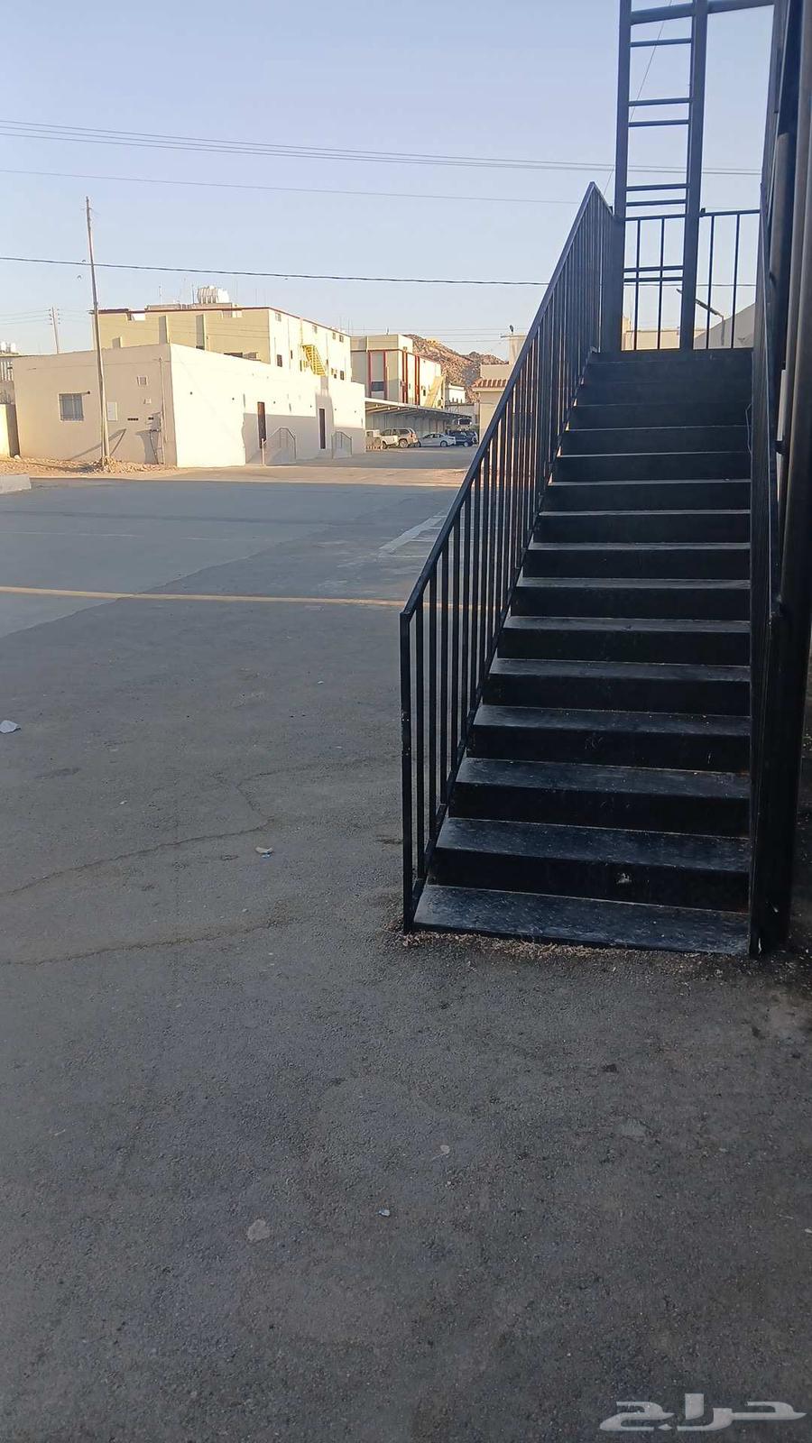 مظلات وسواتر وبرجولات وهناجر ومستودعات وجميع أعمال الحداده64438216876802113