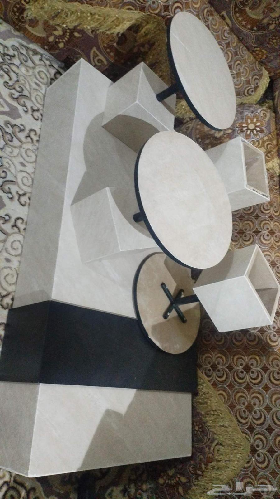 Floor tables64418837810561110