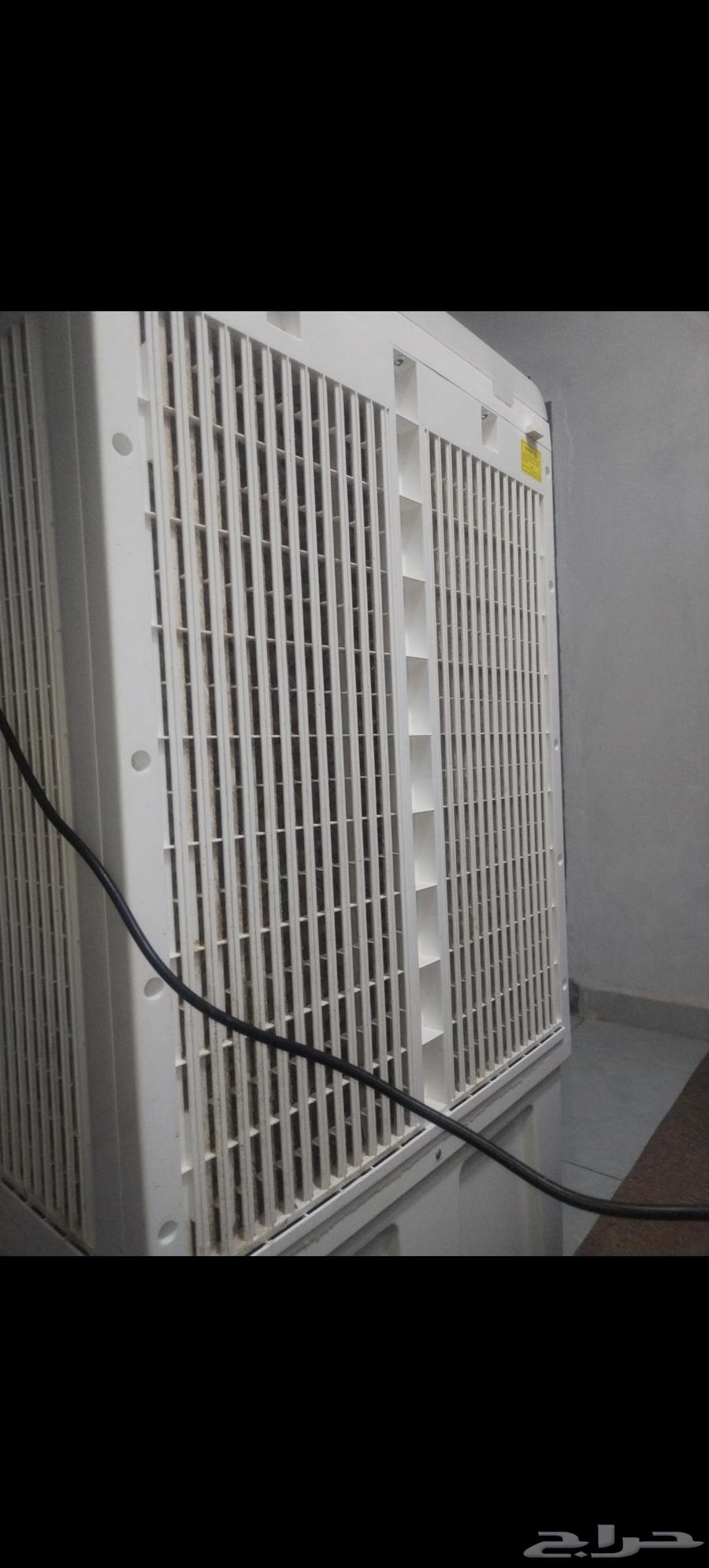 مكيف متحرك 70 لتر ومعه ريموت استخدام شهرين ونظيف جدا على سوم64413652727426114