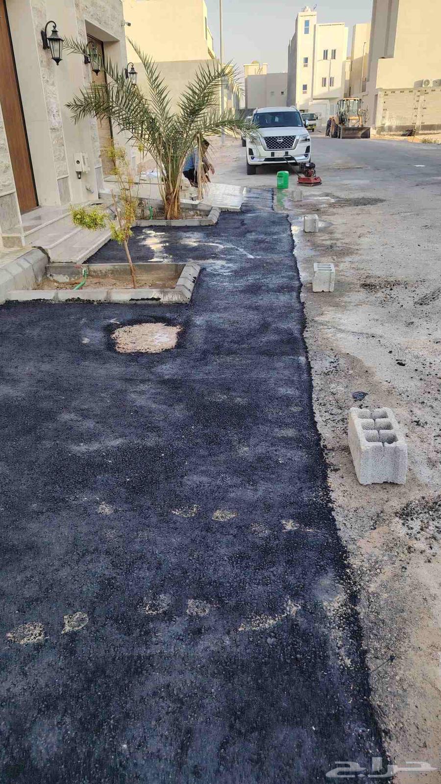 Cutting asphalt walls, sanding rough exterior concrete, sealing openings, chipping64534536623619113