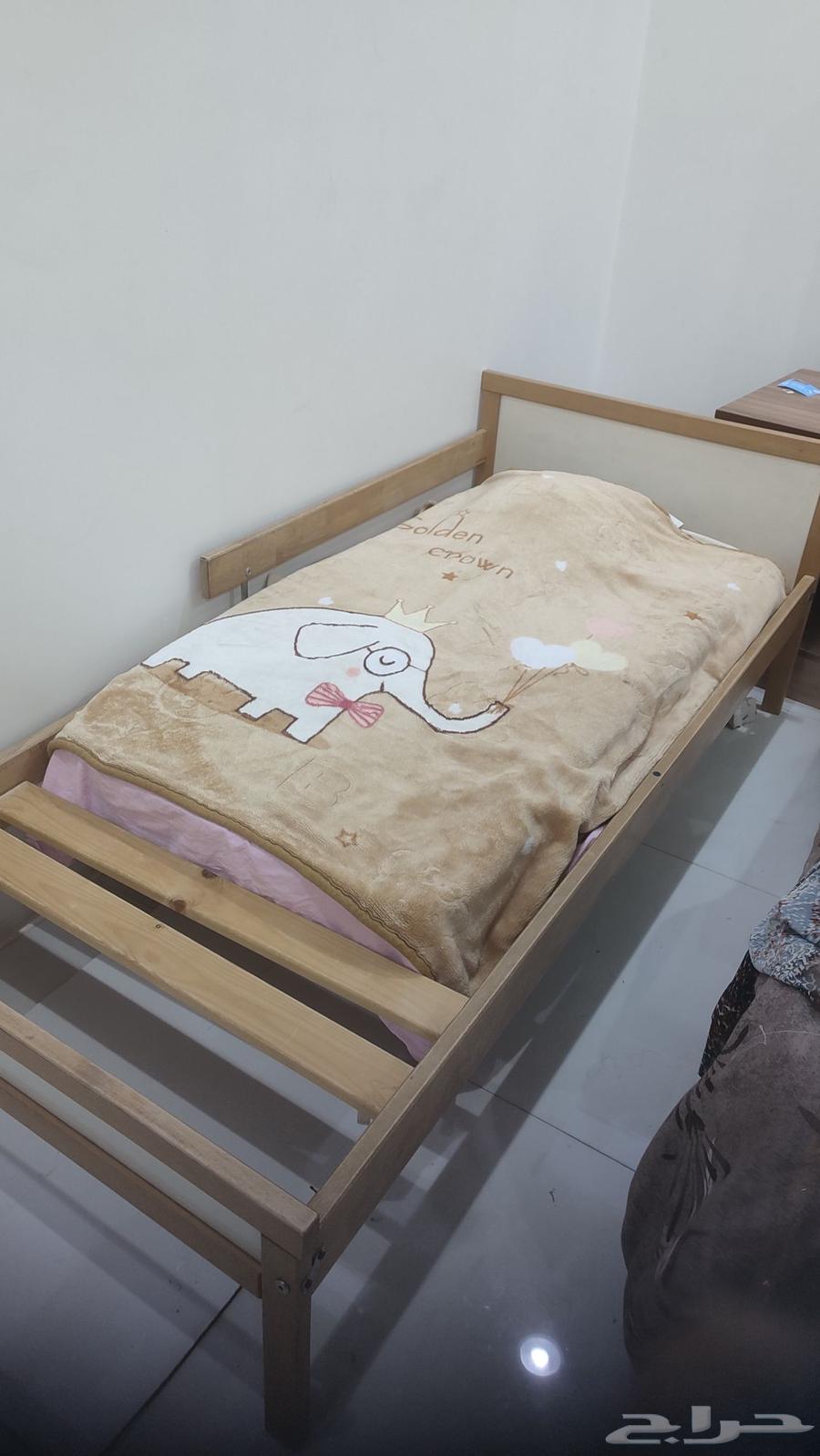 سريرين من ايكيا64414315691649111